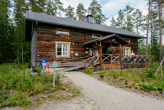Auttikönkään_Pirttikahvila_web.jpg